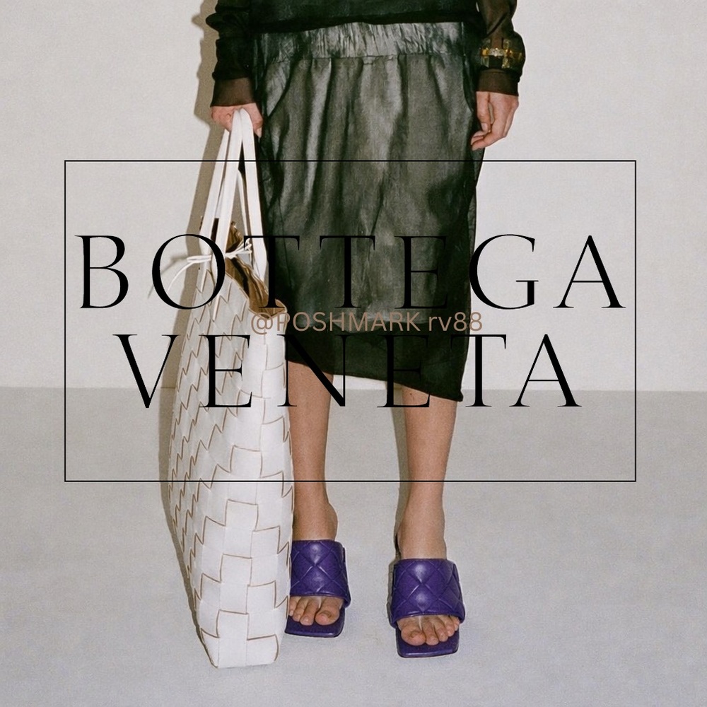 BOTTEGA VENETA Lido Sandal Size 9.5 Electric Purple Woven Leather